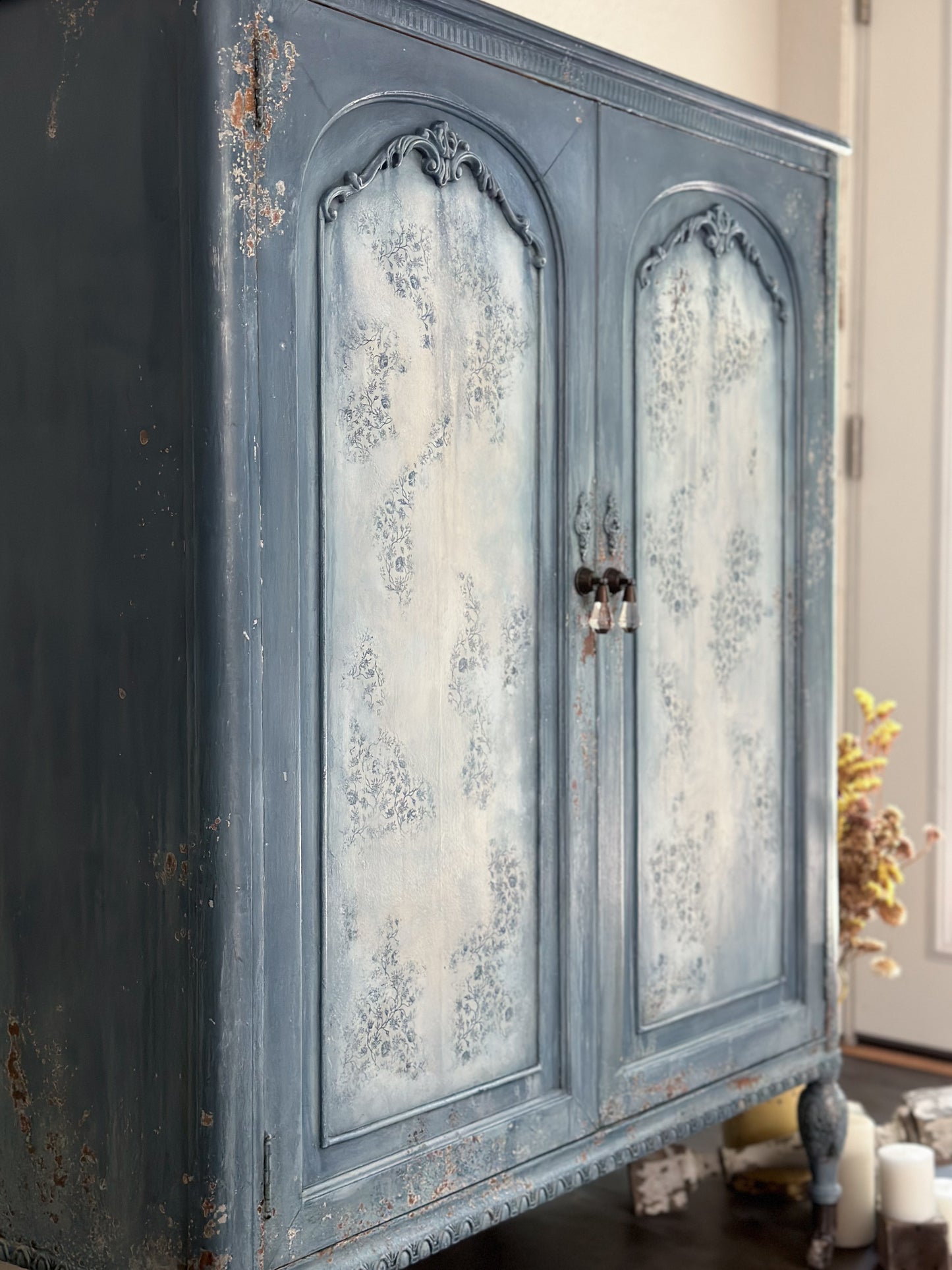 English Cottage Wardrobe